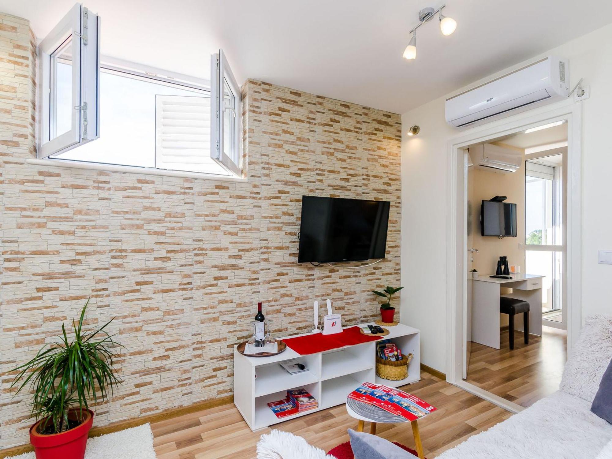 Apartamento Vedrana- One-bedroom With Balcony And Sea View